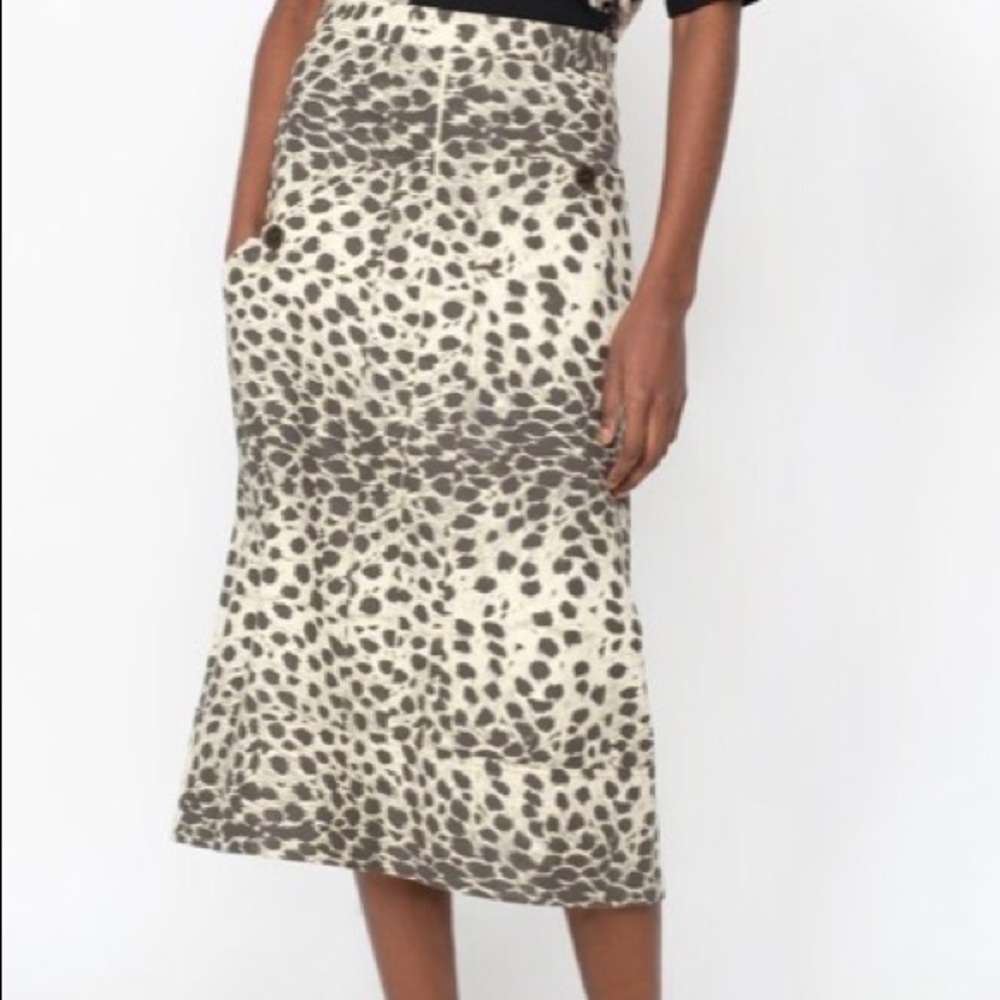 Sea Leopard Skirt Size 0 NWT